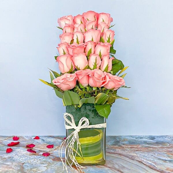 Romantic Pink Roses Glass Vase Arrangement